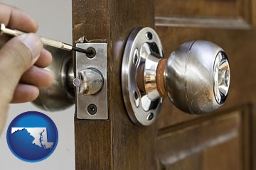a locksmith and a door lock - with Maryland icon